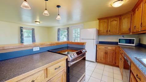 69 Roy Avenue Auburn ME 04210