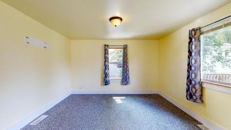 69 Roy Avenue Auburn ME 04210