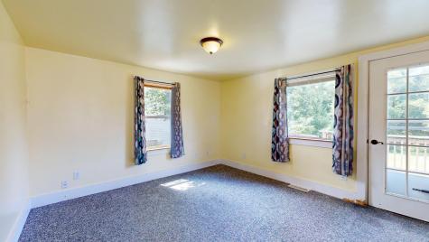 69 Roy Avenue Auburn ME 04210