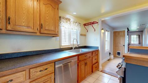69 Roy Avenue Auburn ME 04210