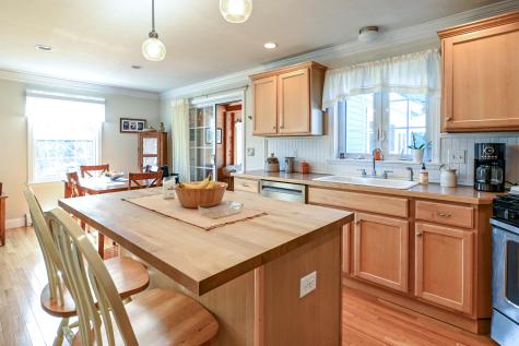 28 East Wind Drive Buxton ME 04093