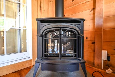 28 East Wind Drive Buxton ME 04093