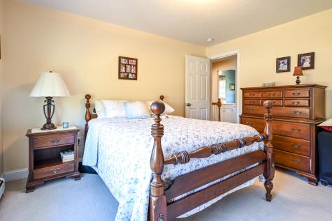 28 East Wind Drive Buxton ME 04093