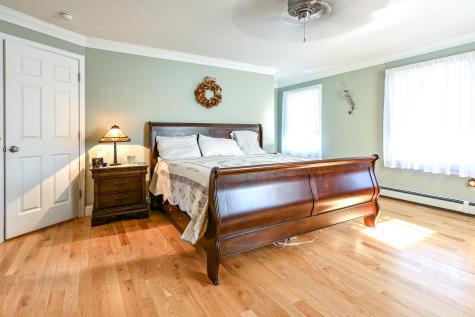 28 East Wind Drive Buxton ME 04093