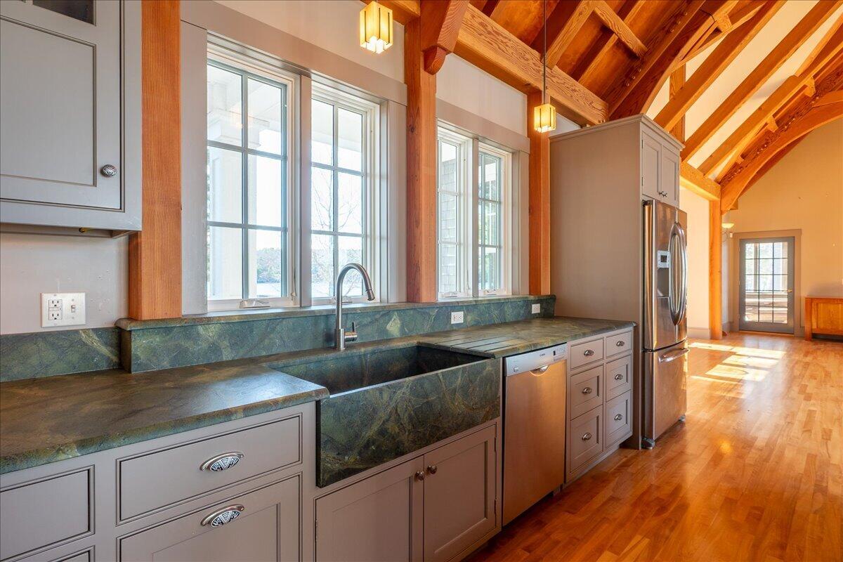 16 Glidden Ledge Road South Bristol ME 04568