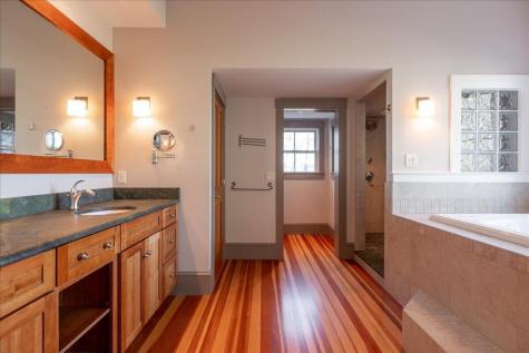 16 Glidden Ledge Road South Bristol ME 04568