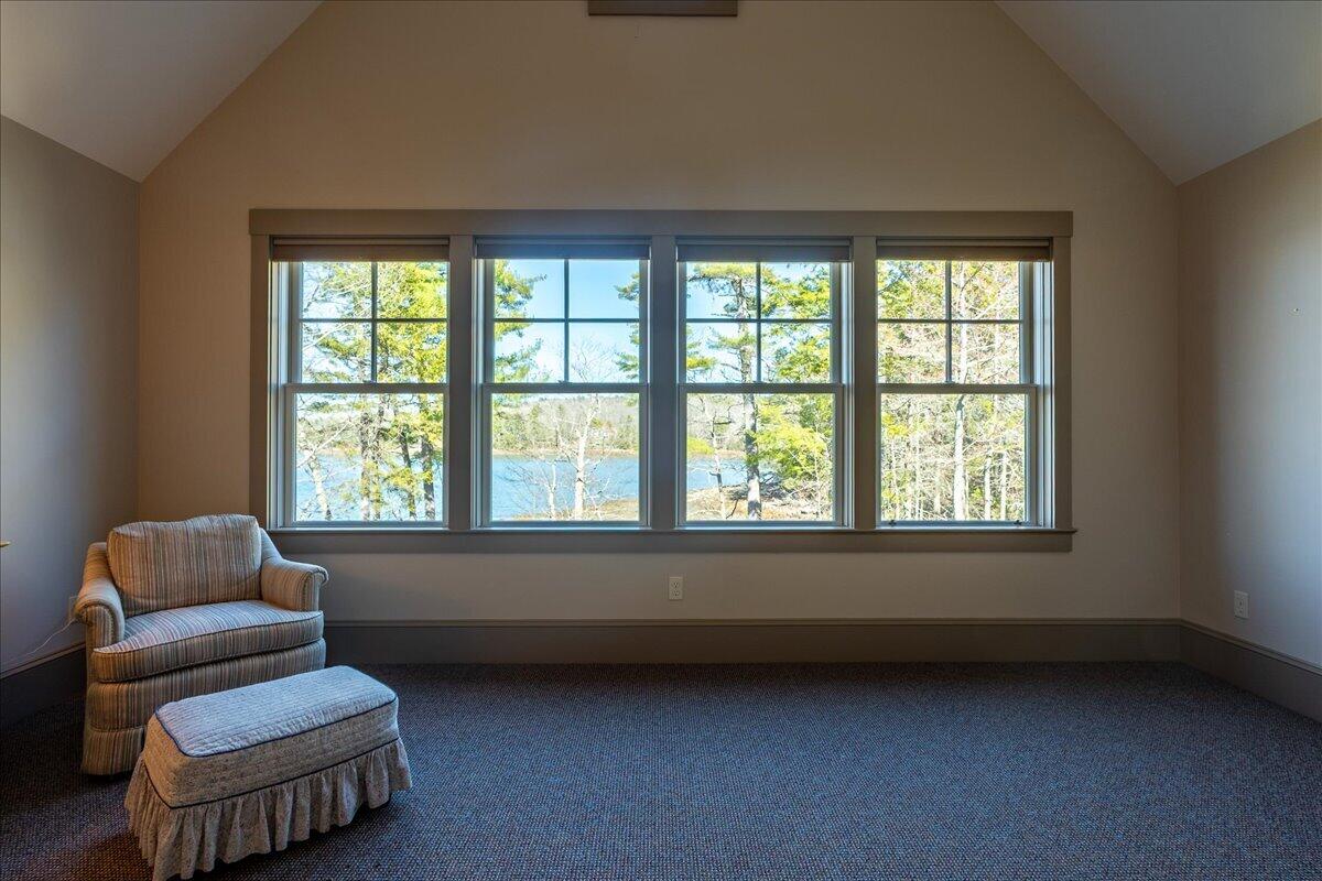 16 Glidden Ledge Road South Bristol ME 04568