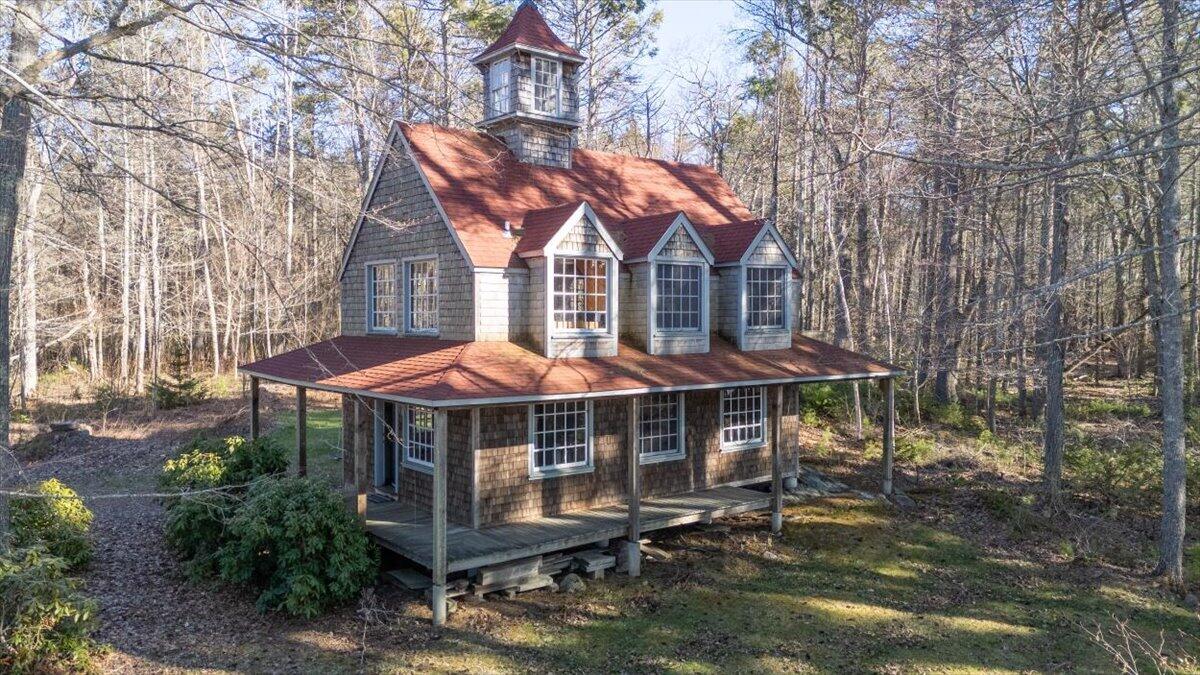 16 Glidden Ledge Road South Bristol ME 04568
