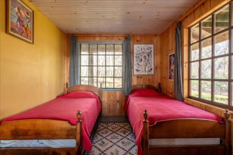 16 Glidden Ledge Road South Bristol ME 04568