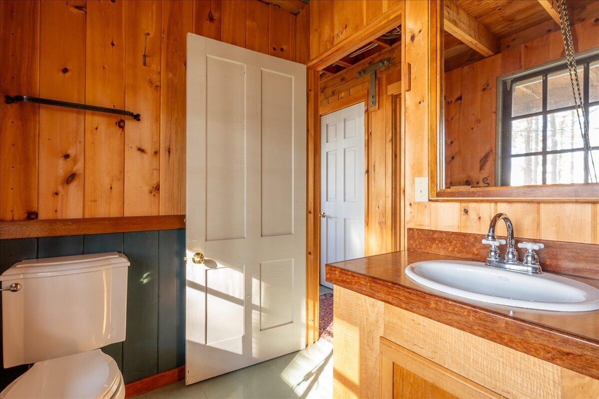 16 Glidden Ledge Road South Bristol ME 04568