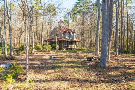 16 Glidden Ledge Road South Bristol ME 04568