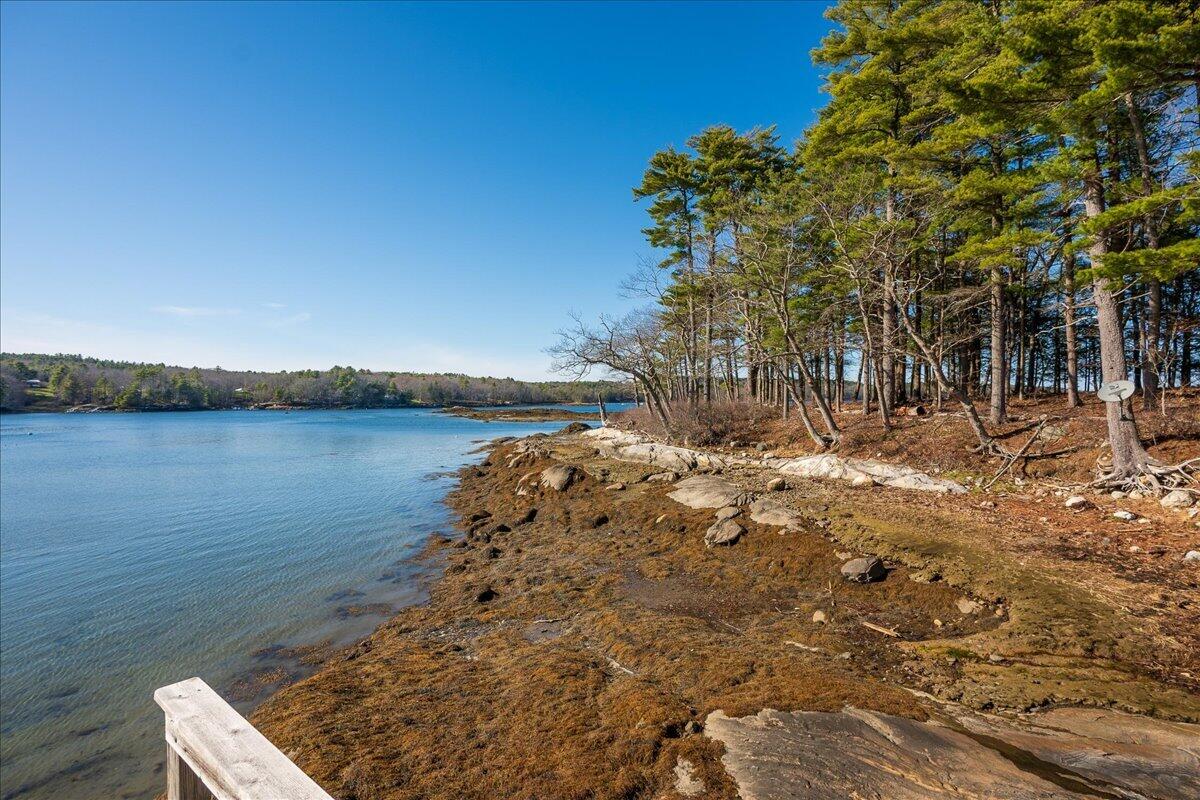 16 Glidden Ledge Road South Bristol ME 04568