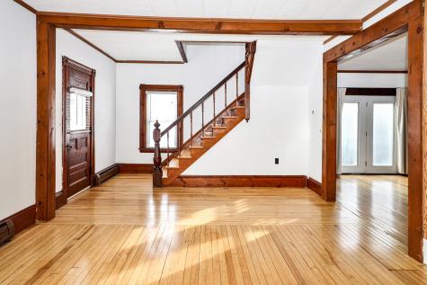 40 Pine Street Dixfield ME 04224