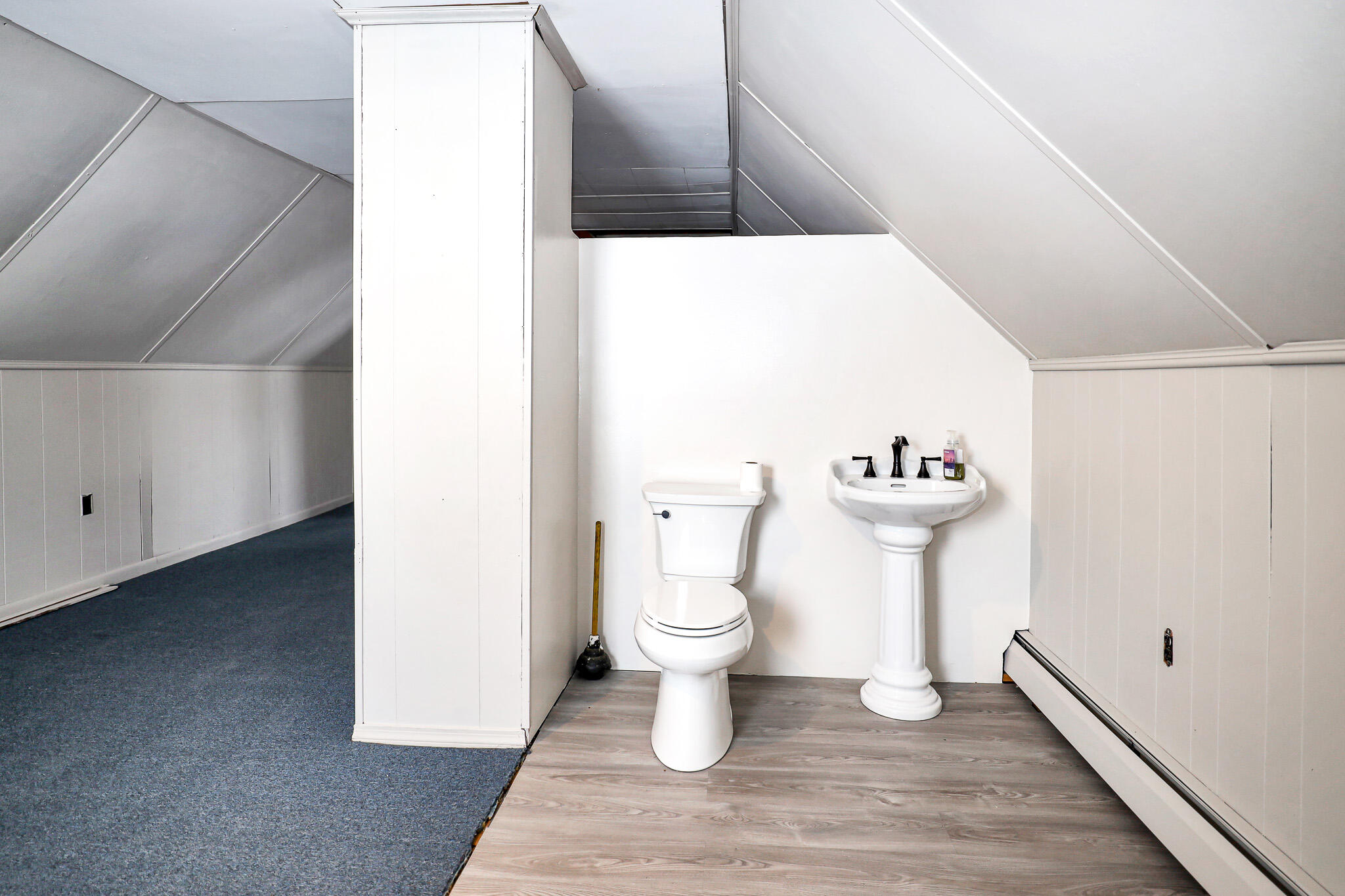 40 Pine Street Dixfield ME 04224