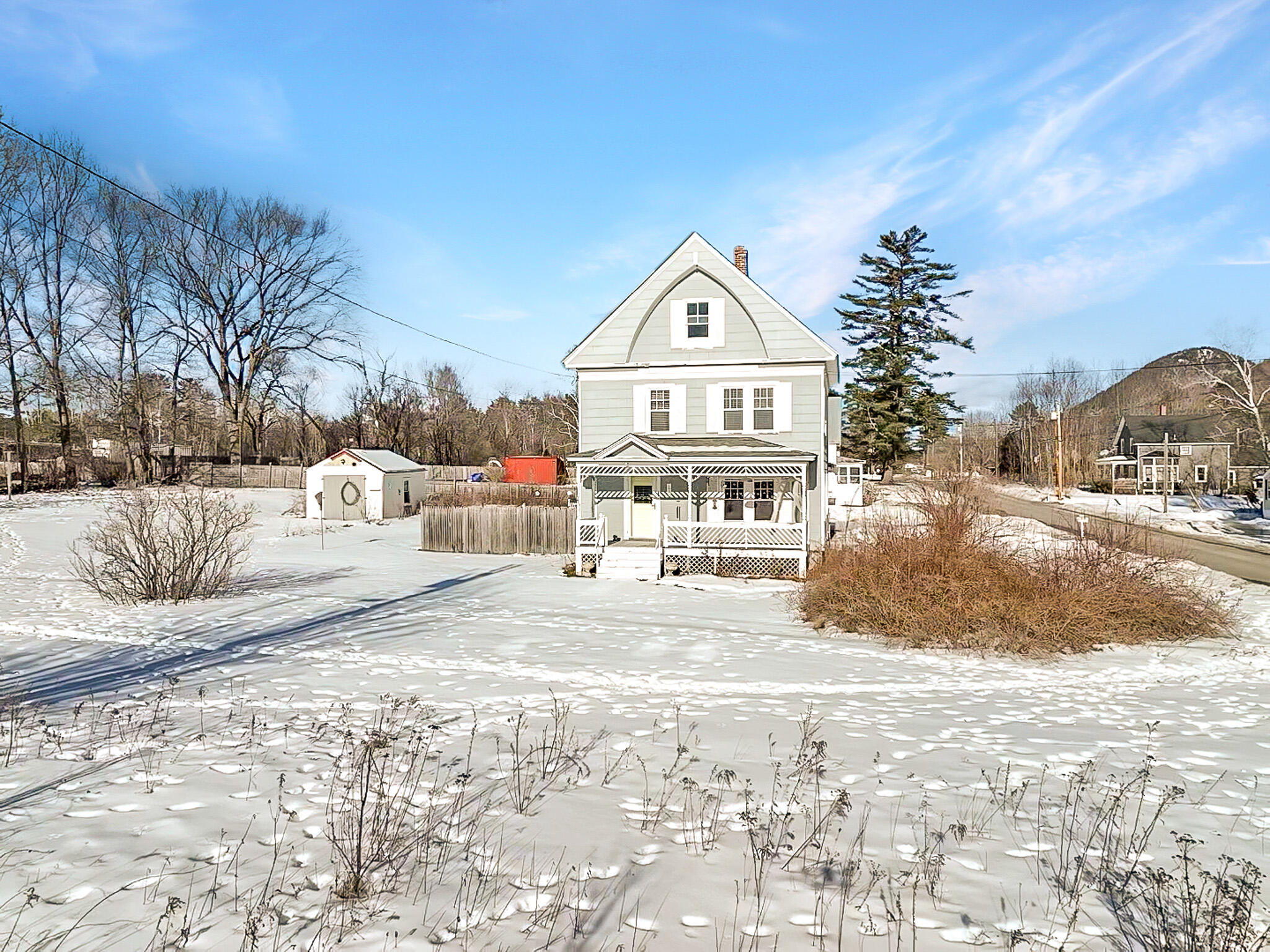 40 Pine Street Dixfield ME 04224