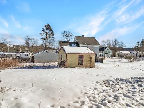 40 Pine Street Dixfield ME 04224