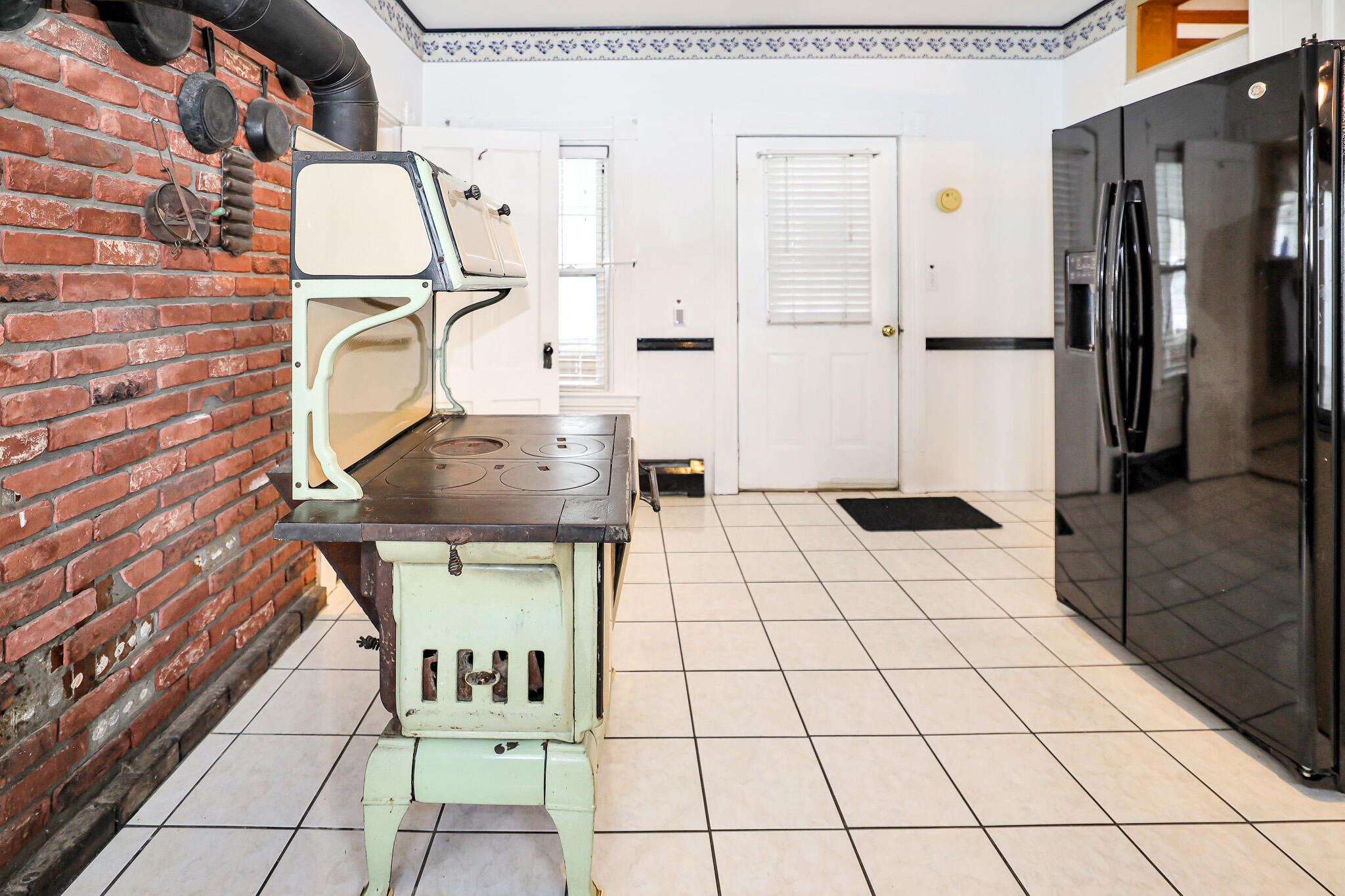 40 Pine Street Dixfield ME 04224