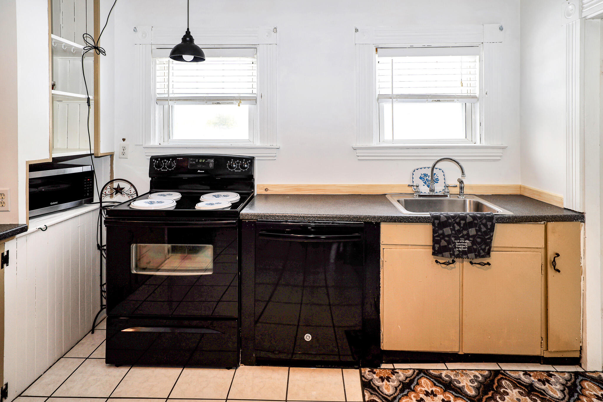 40 Pine Street Dixfield ME 04224