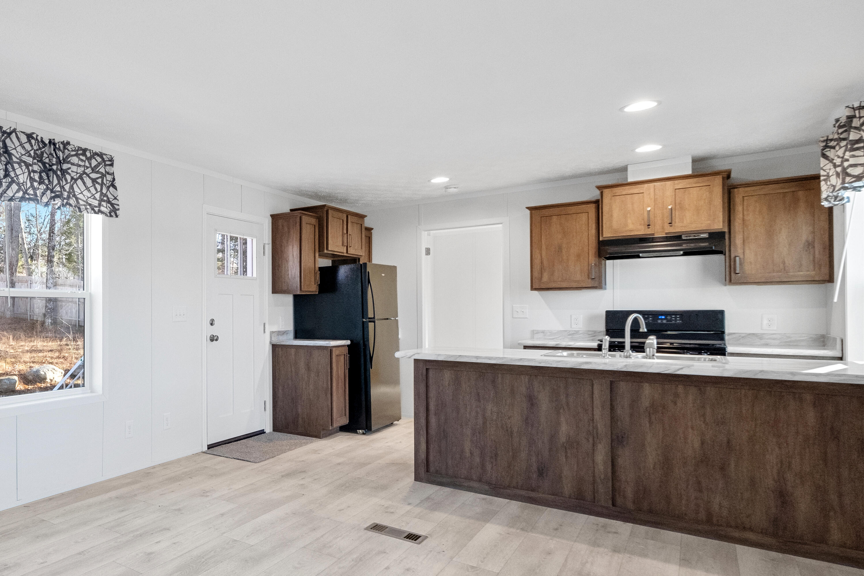 970 Gardiner Road Wiscasset ME 04578