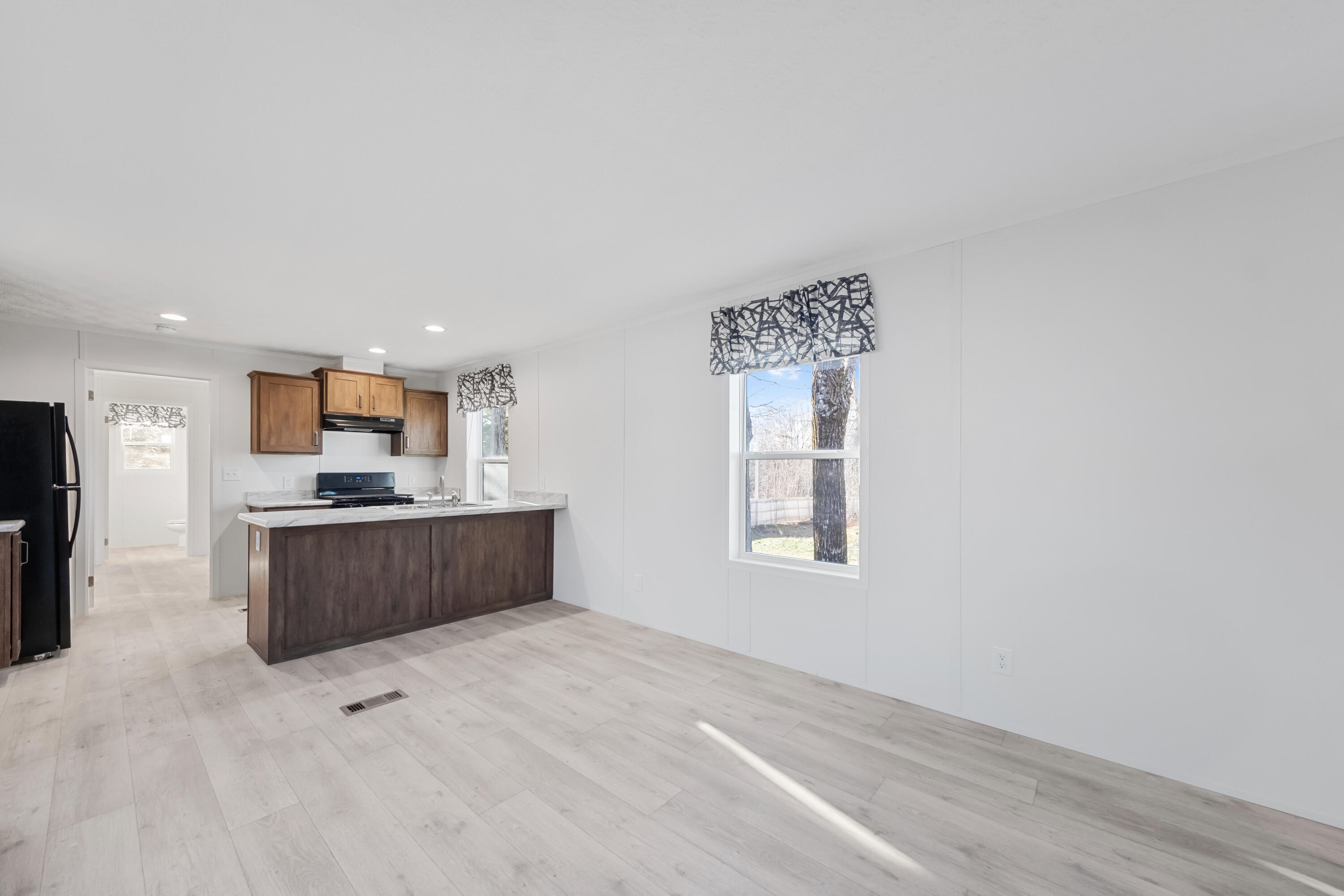 970 Gardiner Road Wiscasset ME 04578