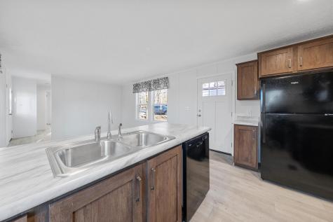970 Gardiner Road Wiscasset ME 04578