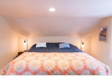 24 Lake House Road Naples ME 04055