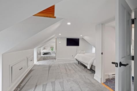 102 Main Street Belgrade ME 04917