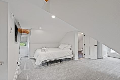 102 Main Street Belgrade ME 04917