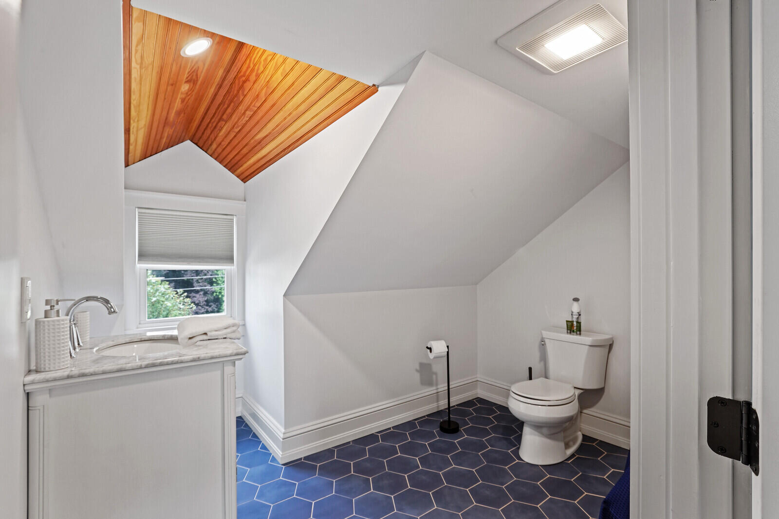 102 Main Street Belgrade ME 04917