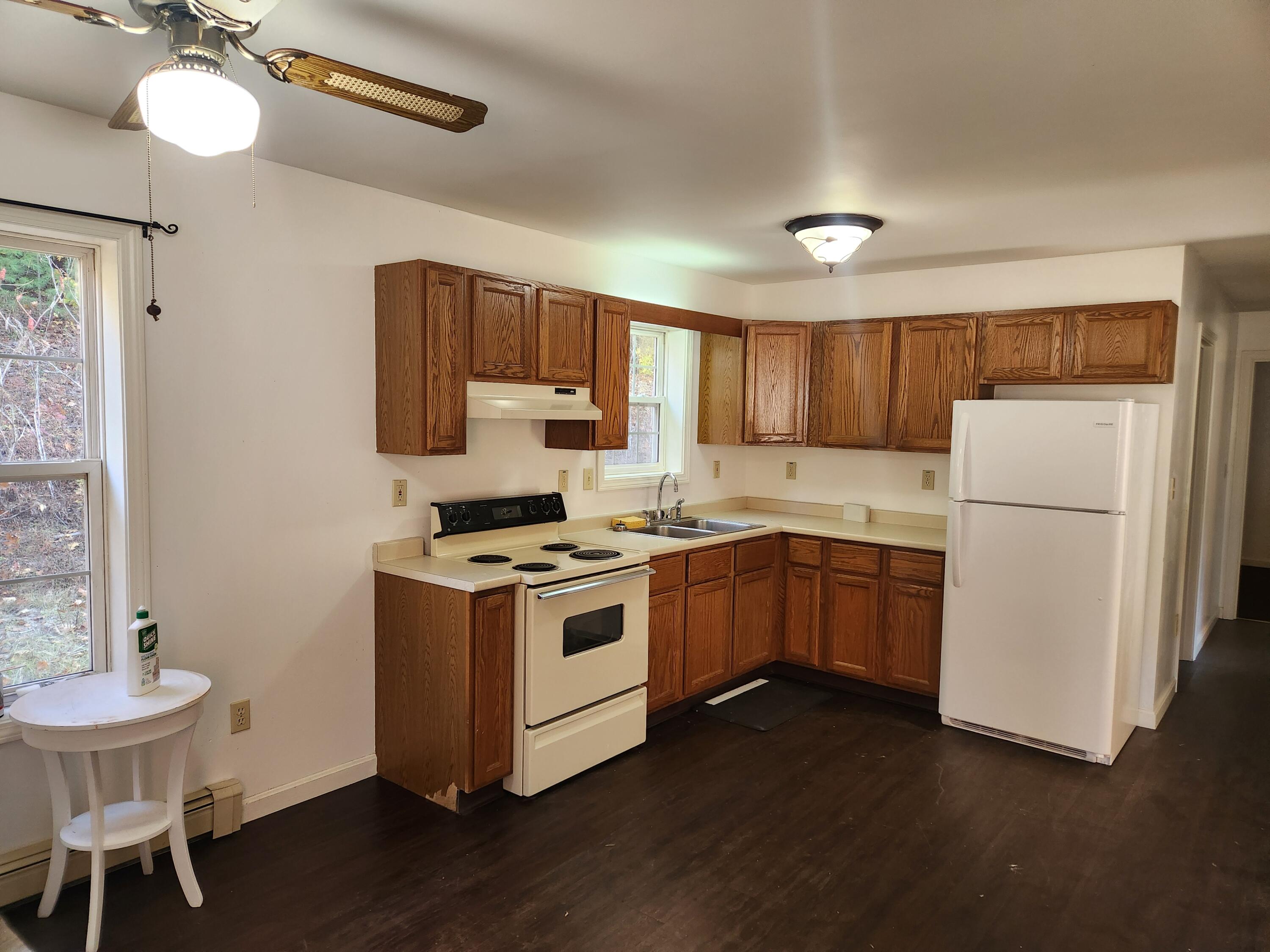 5 Pine Ridge Road Paris ME 04281