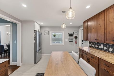 376 S Belfast Avenue Augusta ME 04330