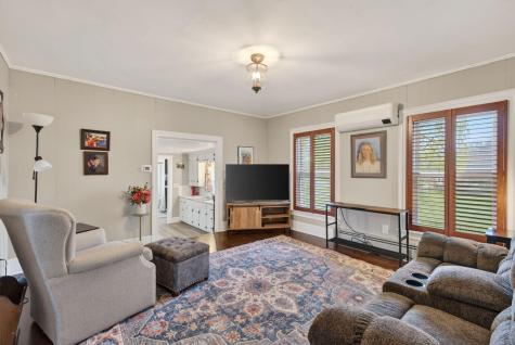 376 S Belfast Avenue Augusta ME 04330