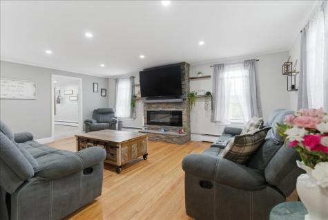 11 Cherry Hill Drive Waterville ME 04901