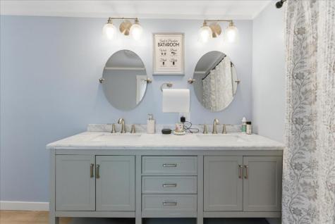 11 Cherry Hill Drive Waterville ME 04901