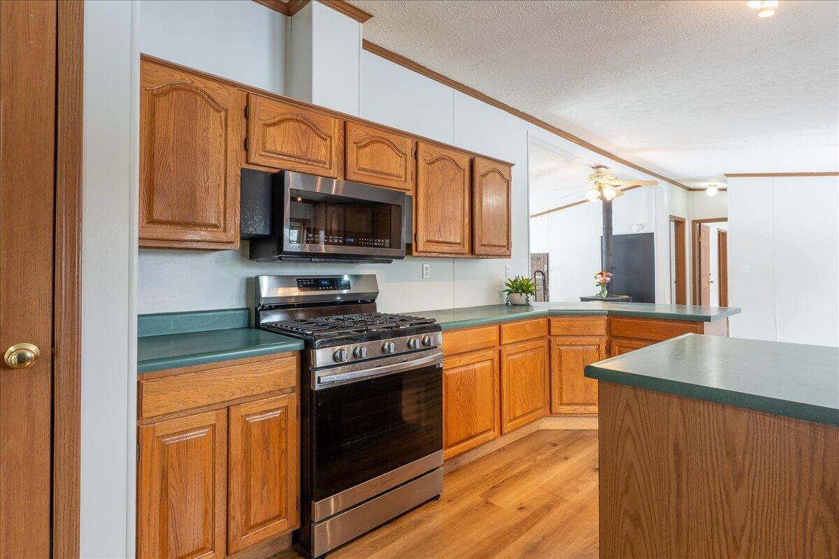 276 Violet Lane Waldoboro ME 04572