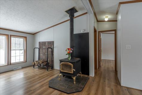 276 Violet Lane Waldoboro ME 04572