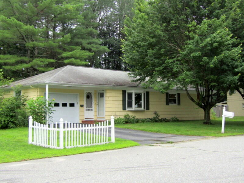 43 Mcarthur Avenue Lewiston ME 04240