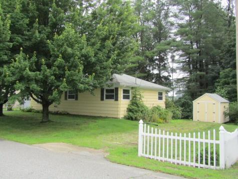 43 Mcarthur Avenue Lewiston ME 04240