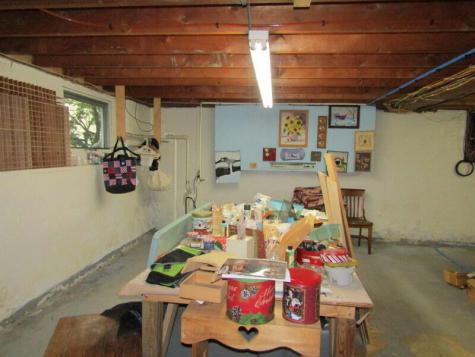 43 Mcarthur Avenue Lewiston ME 04240