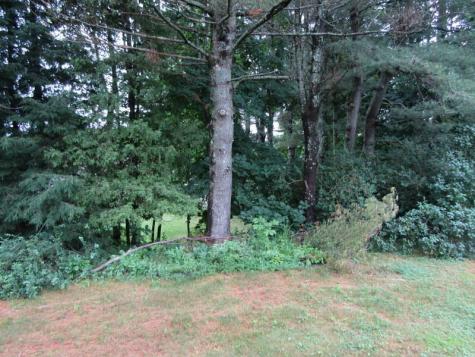 43 Mcarthur Avenue Lewiston ME 04240