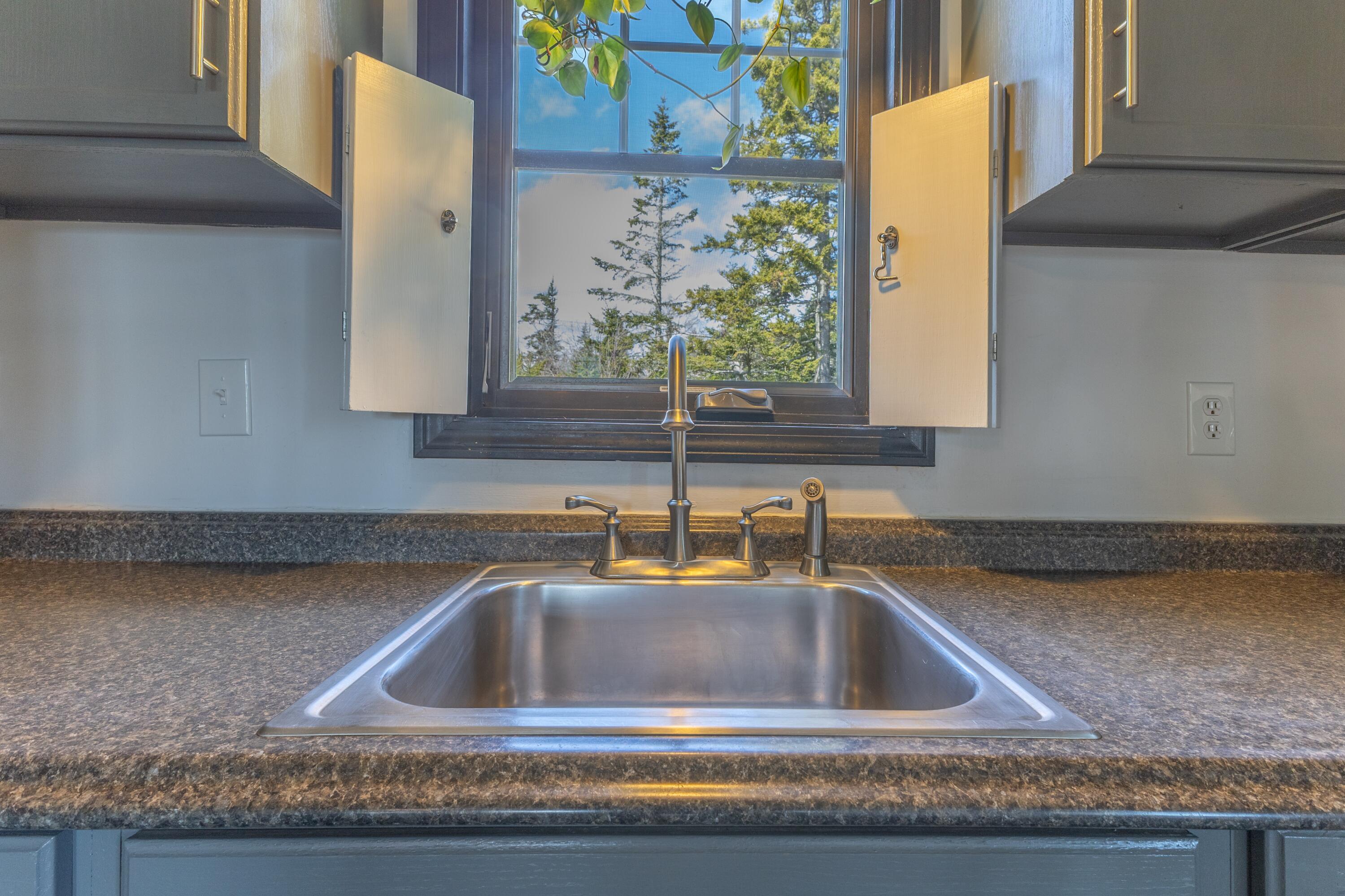 52 Kent Road Addison ME 04606