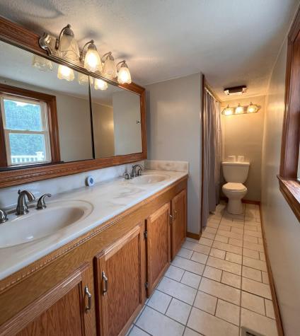17 Irwin Street Lewiston ME 04240
