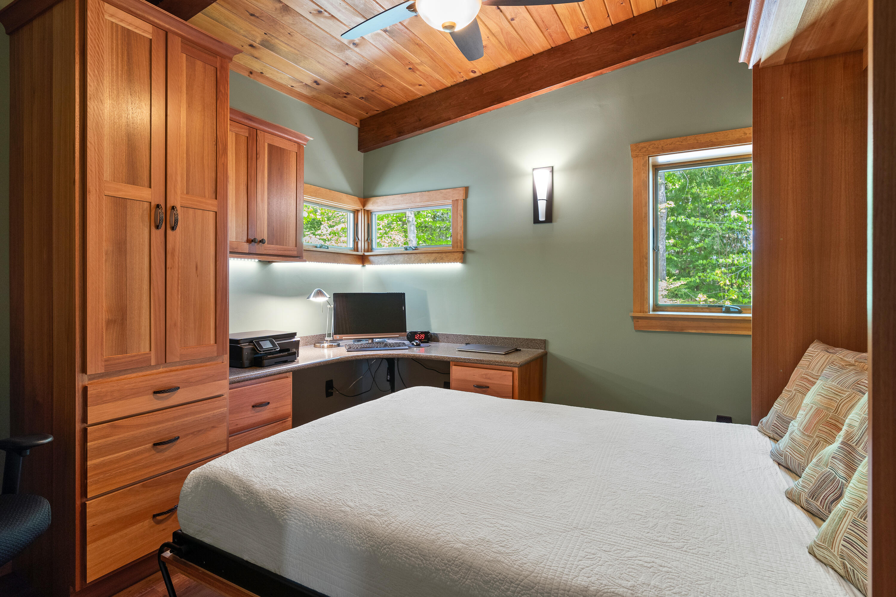 102 Musson Road Raymond ME 04071