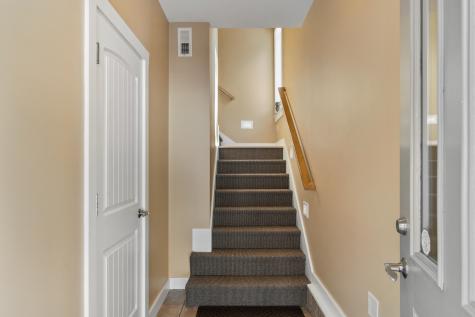 102 Musson Road Raymond ME 04071