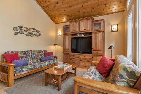 102 Musson Road Raymond ME 04071