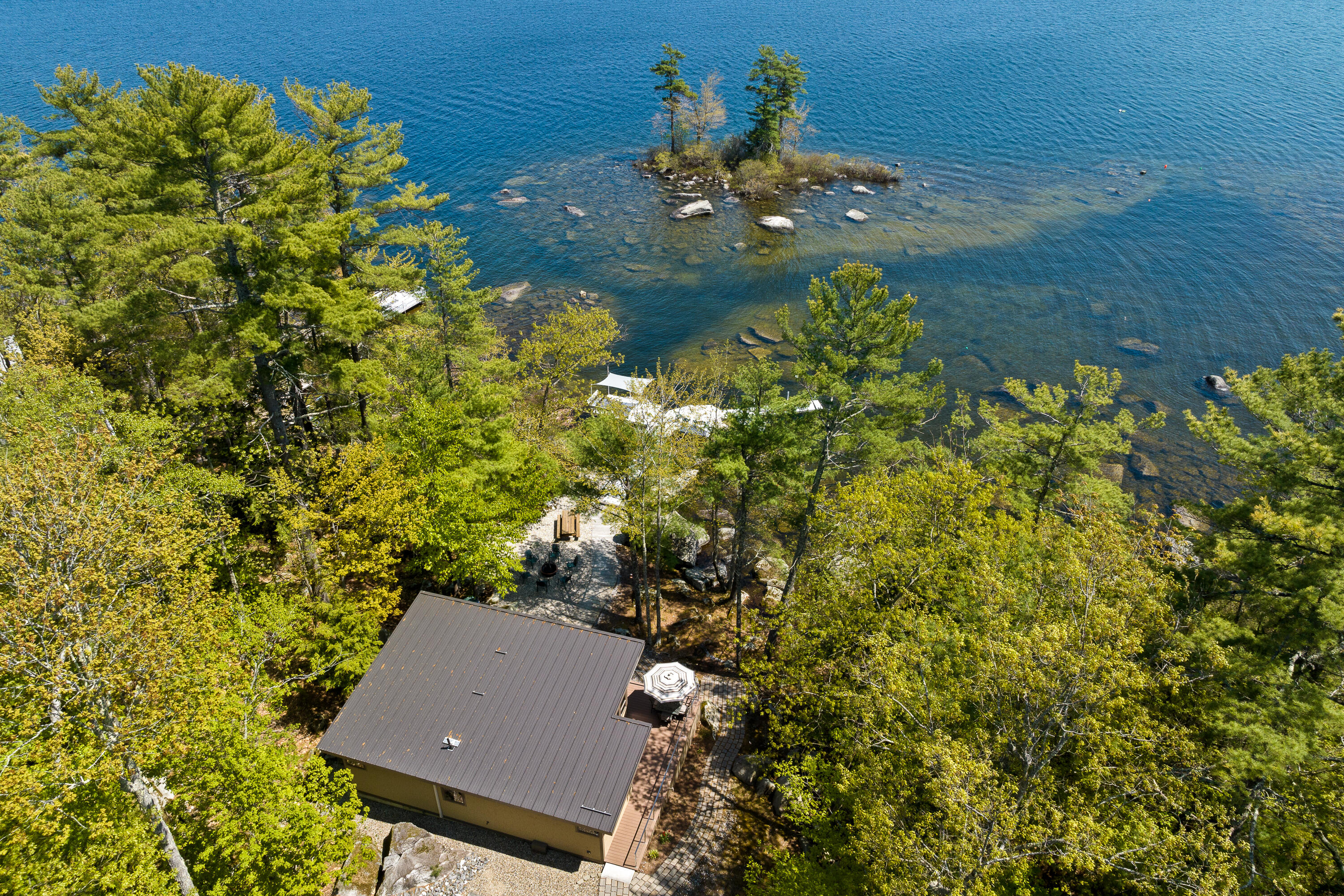 102 Musson Road Raymond ME 04071
