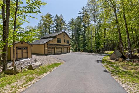 102 Musson Road Raymond ME 04071