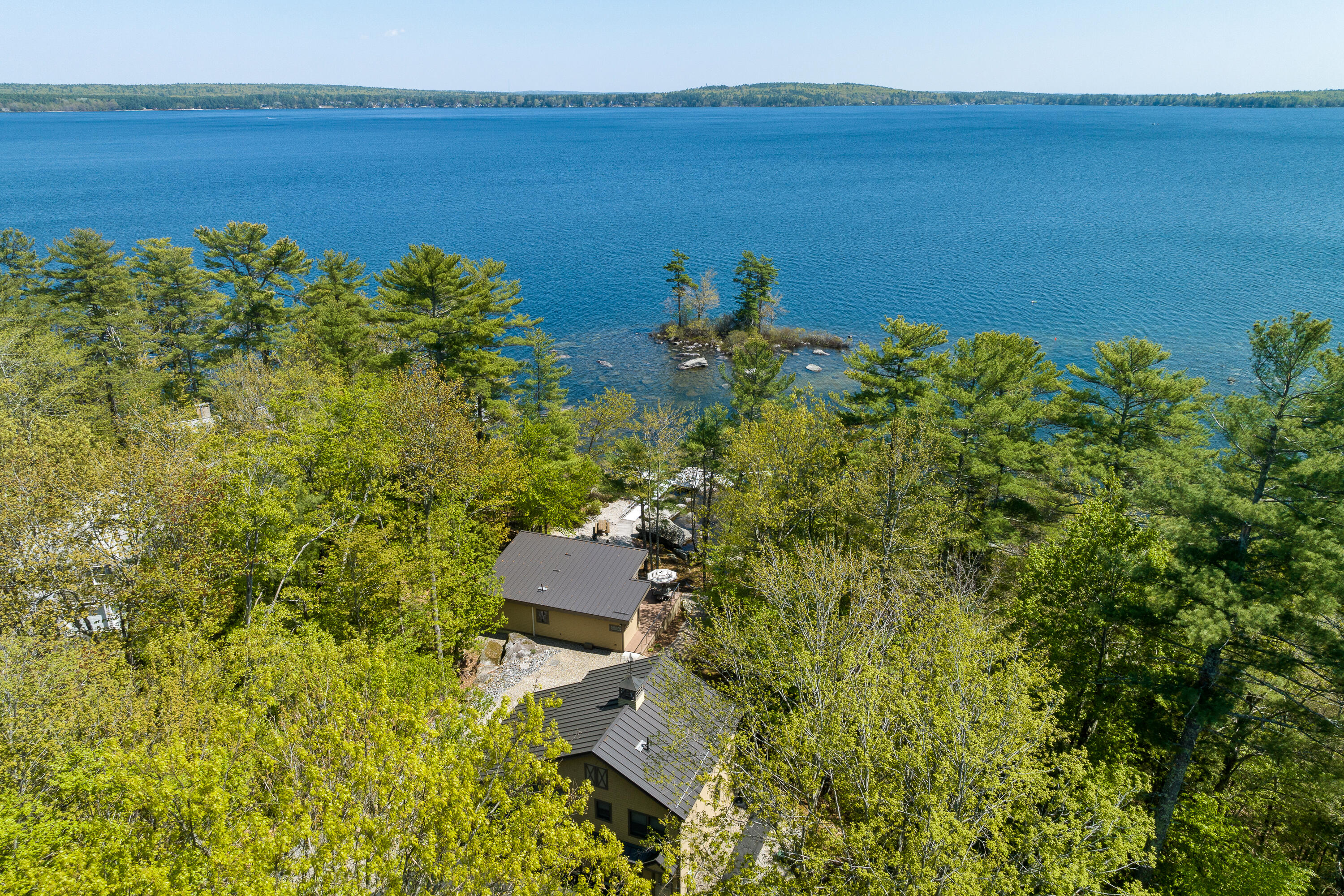 102 Musson Road Raymond ME 04071