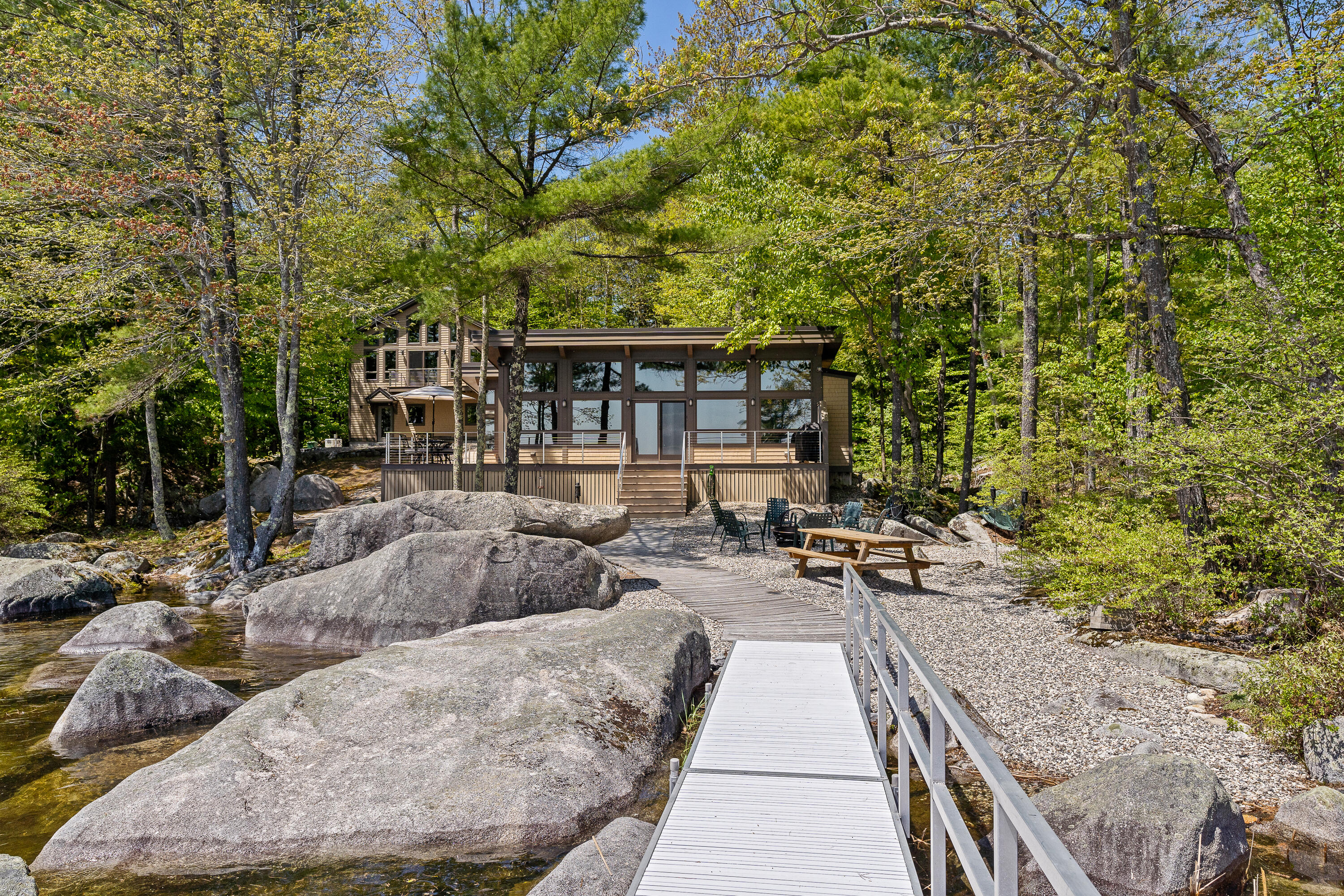 102 Musson Road Raymond ME 04071