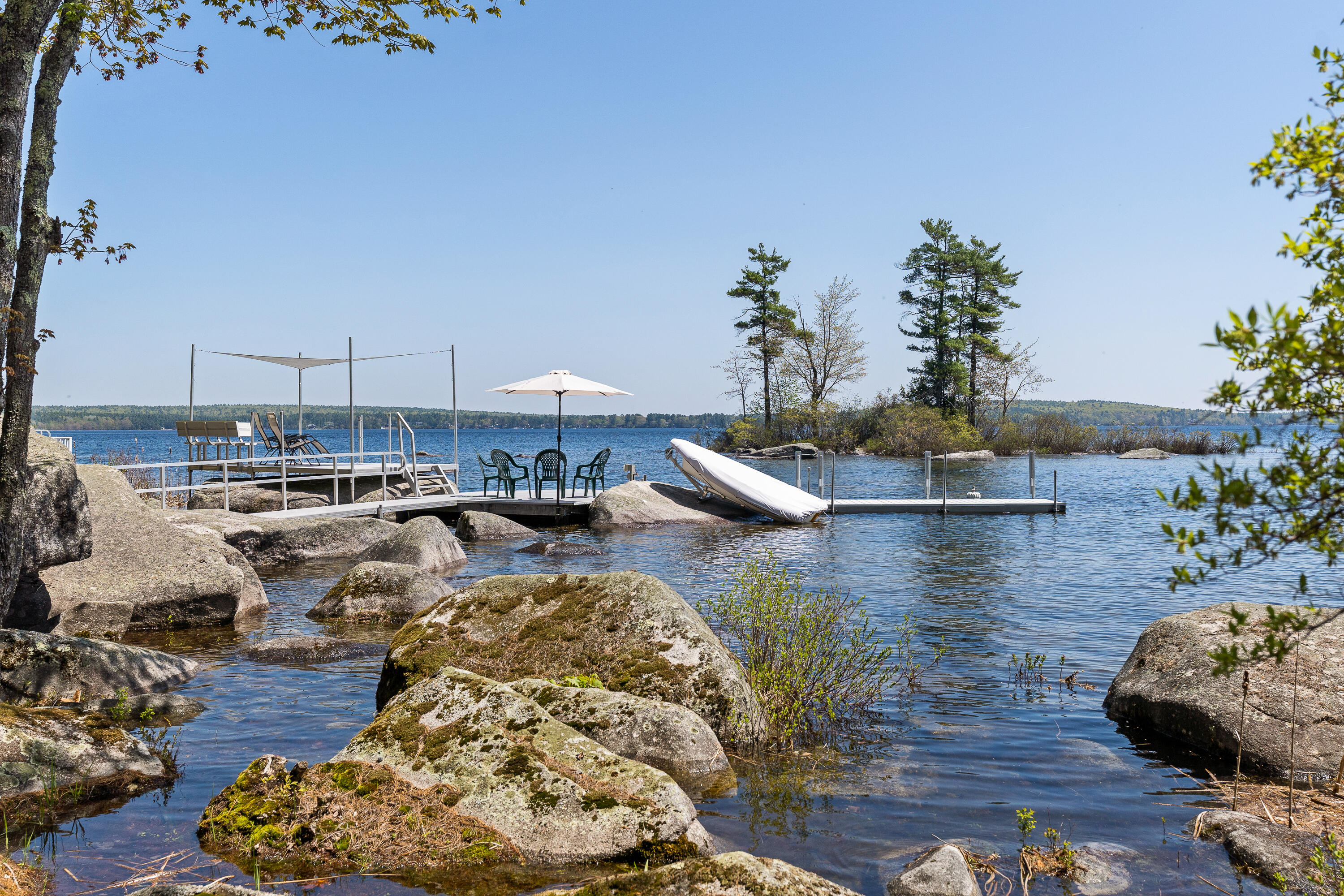 102 Musson Road Raymond ME 04071